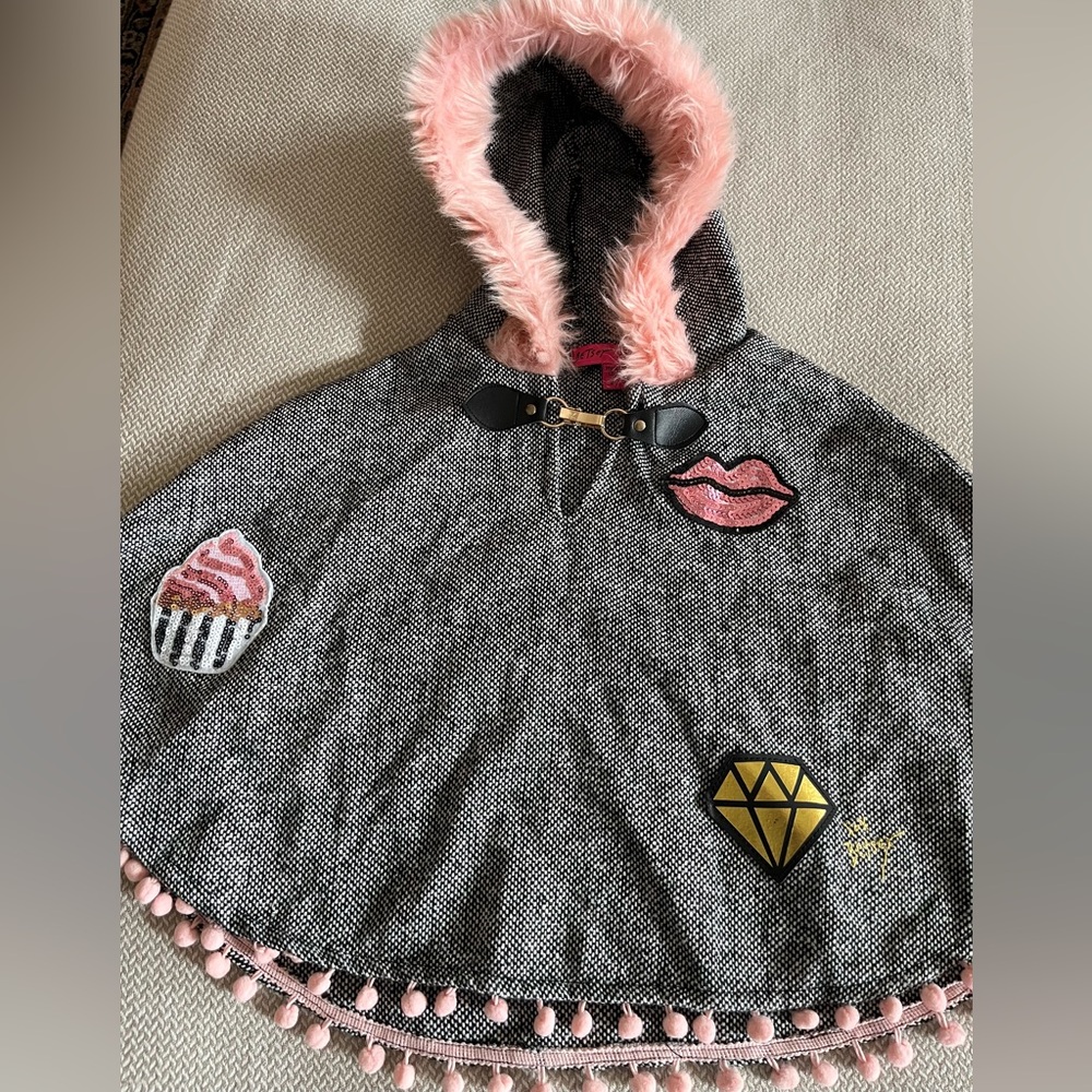 Betsey Johnson Girls Tweed Poncho with Faux Fur Trim Hood Size 4T